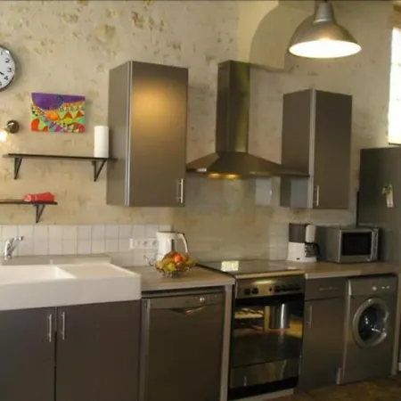 2 Rue De Cinq Ans: Le Grand Appartement *