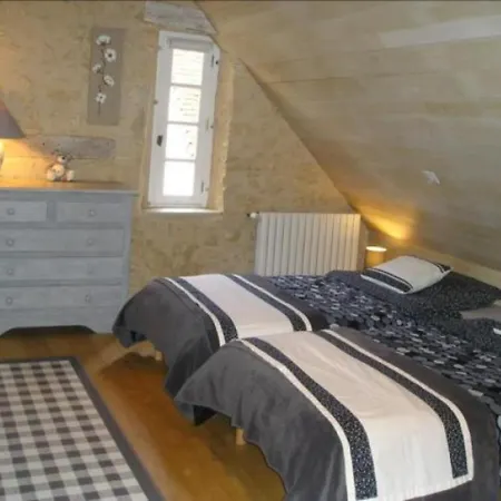 Appartement 2 Rue De Cinq Ans: Le Grand